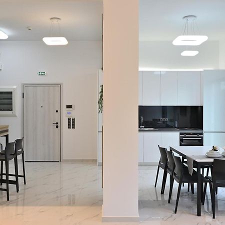 The Lop Athens Holidays Luxury Suites Exterior foto