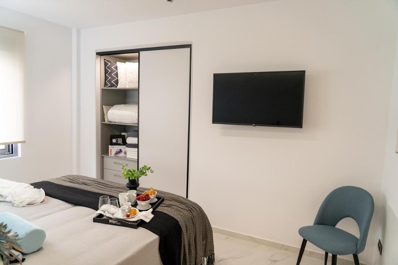 The Lop Athens Holidays Luxury Suites Exterior foto