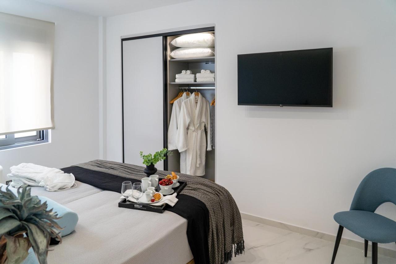 The Lop Athens Holidays Luxury Suites Exterior foto