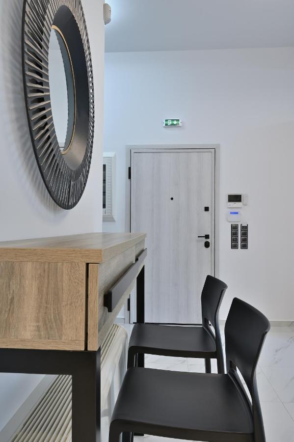 The Lop Athens Holidays Luxury Suites Exterior foto