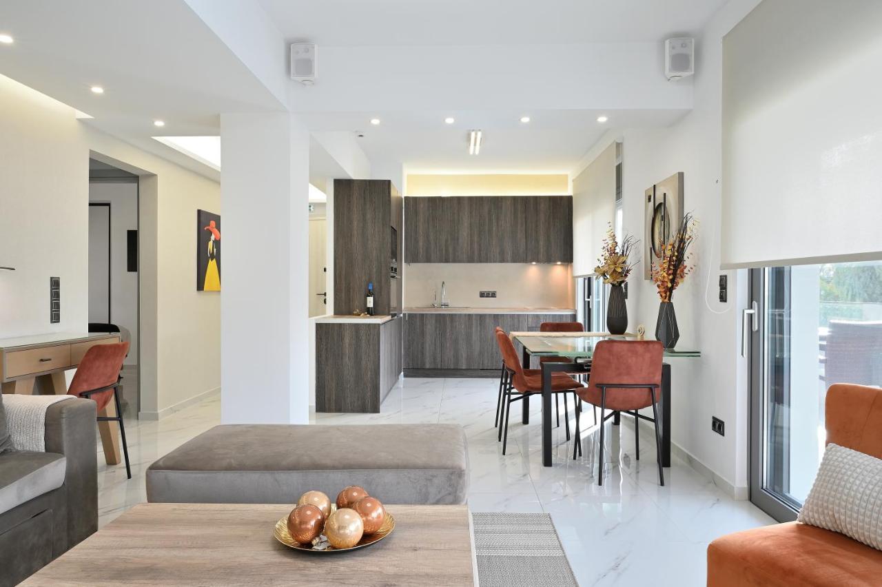 The Lop Athens Holidays Luxury Suites Exterior foto